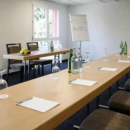 Swiss Heidi מלון