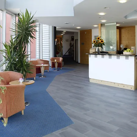 Swiss Heidi מיינפלד