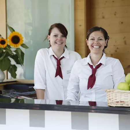 Hotel Swiss Heidi Maienfeld