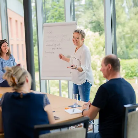 מלון Swiss Heidi 3*